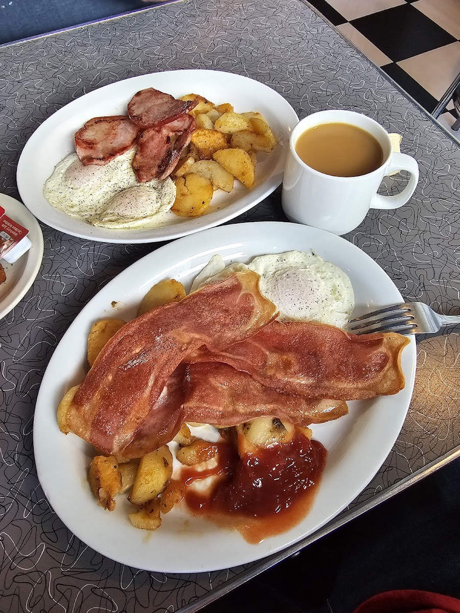 Wimpys Diner-10