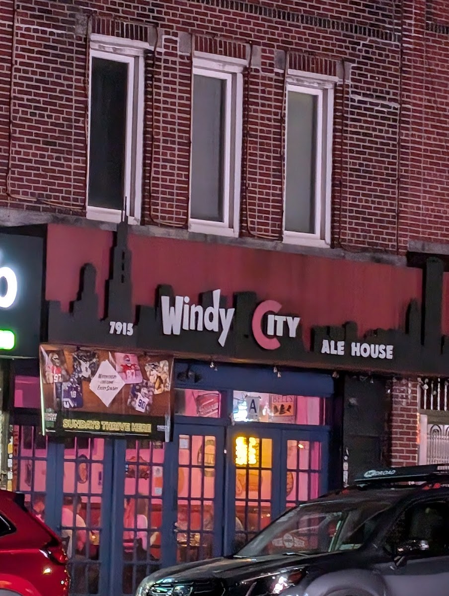 Windy City Ale House-3