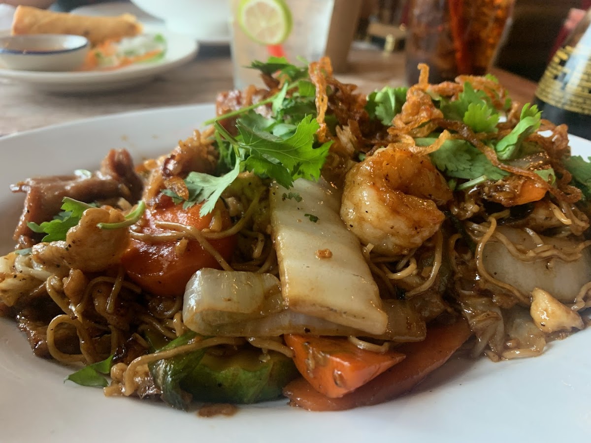 Wonderpho Noodles & Spring Roll Bar-10