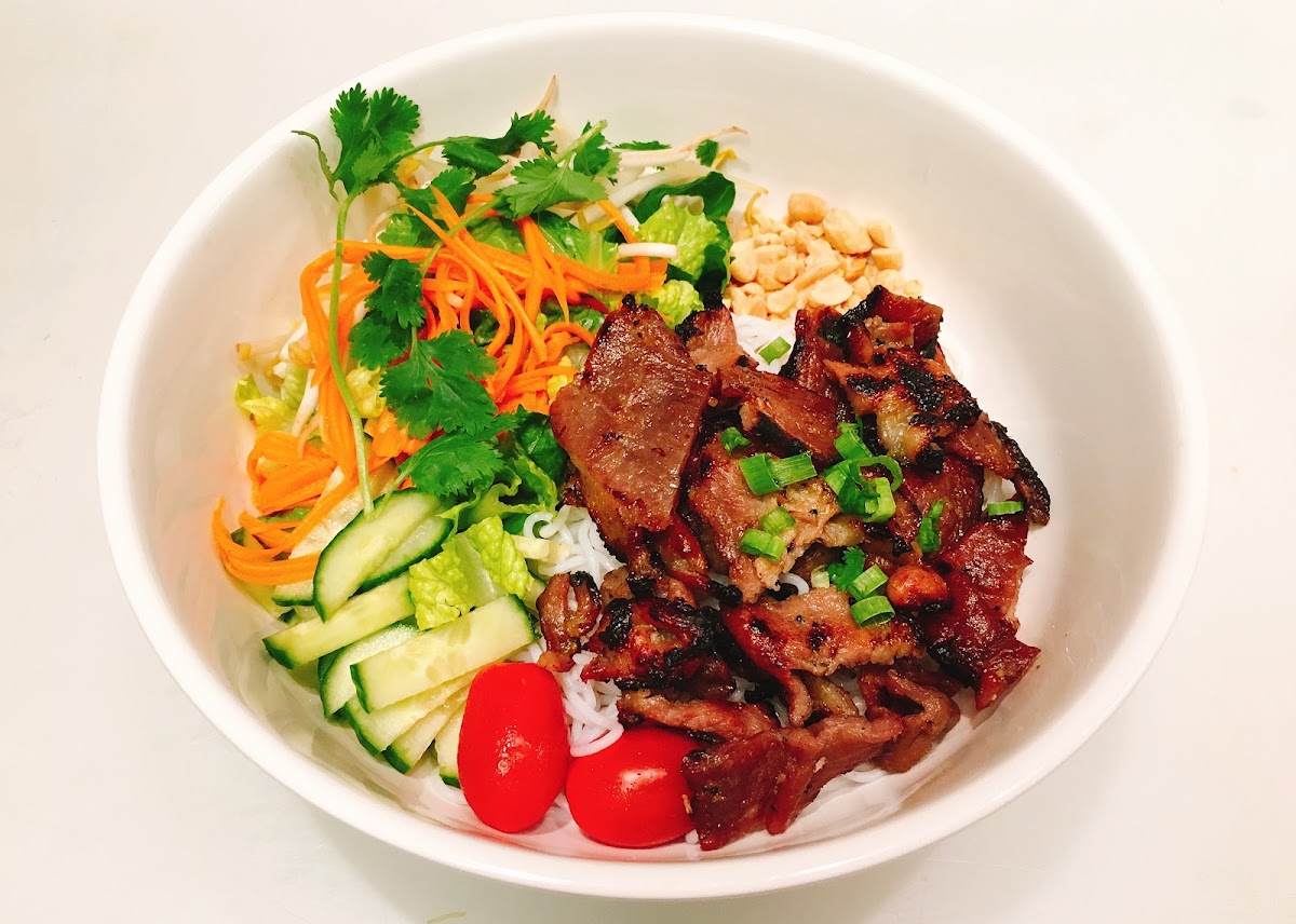 Wonderpho Noodles & Spring Roll Bar-4