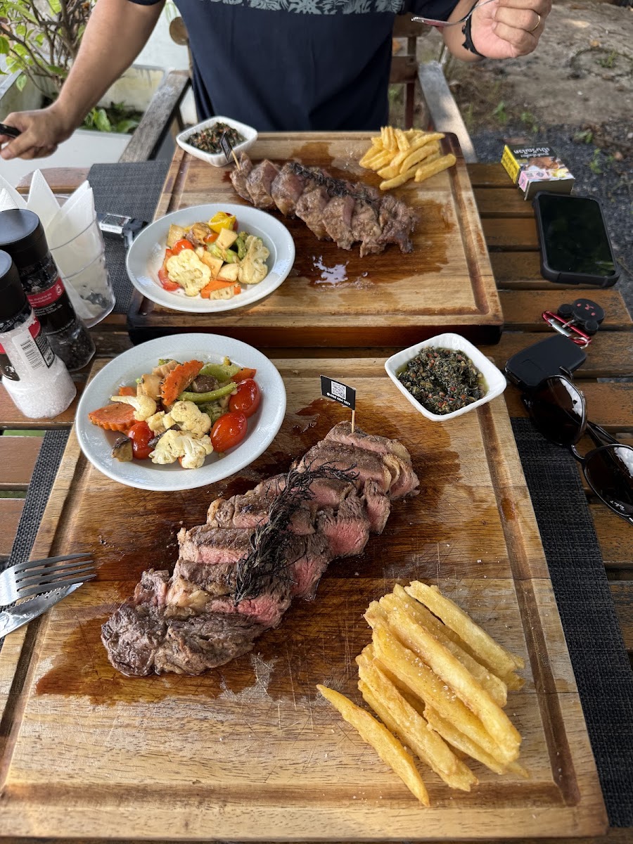 Woodfired Grill Bar-4