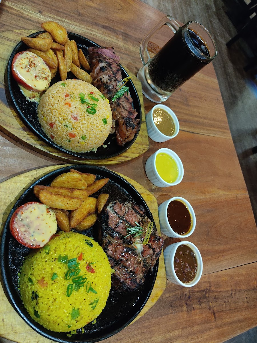 Woodhouse Grill Banani-5