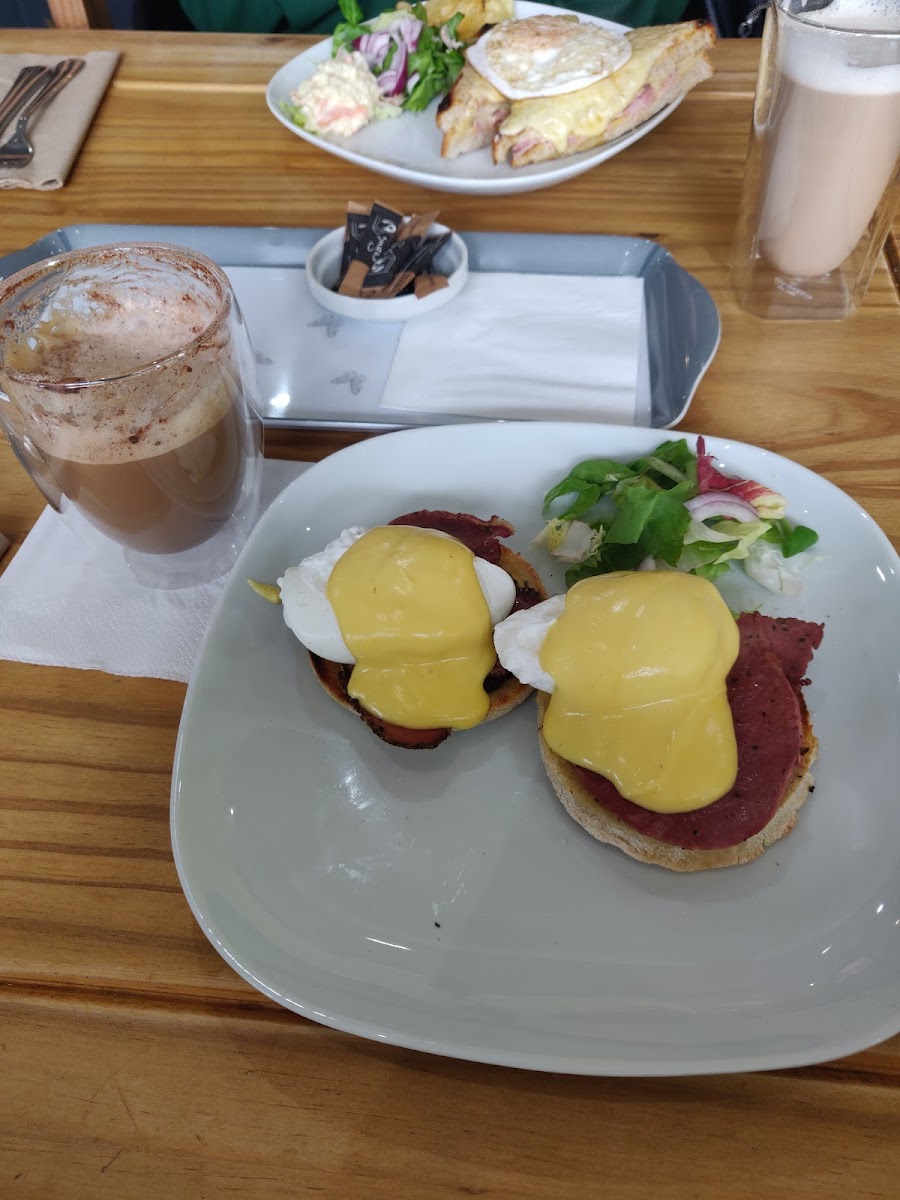 Woodlands Coffee House & Tea Room-7