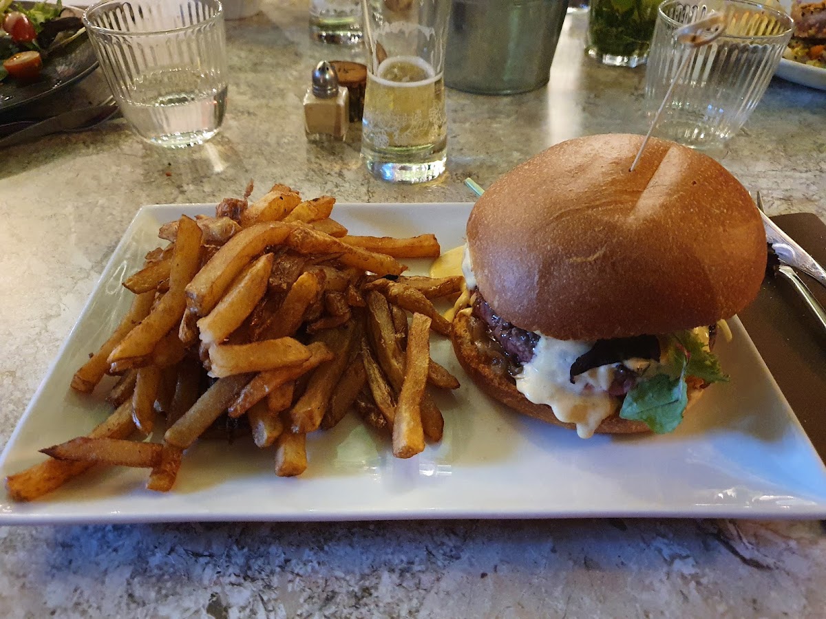 Woods Restaurant-10