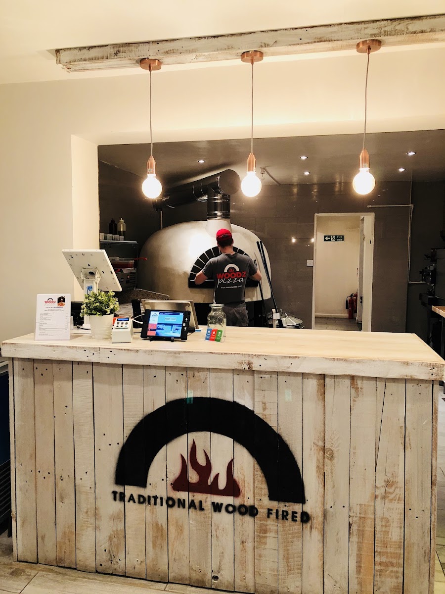 Woodz Pizza-3