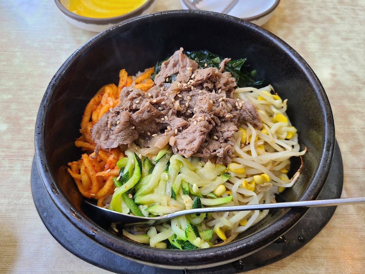 Woojung's Dolsot Bibimbap-5