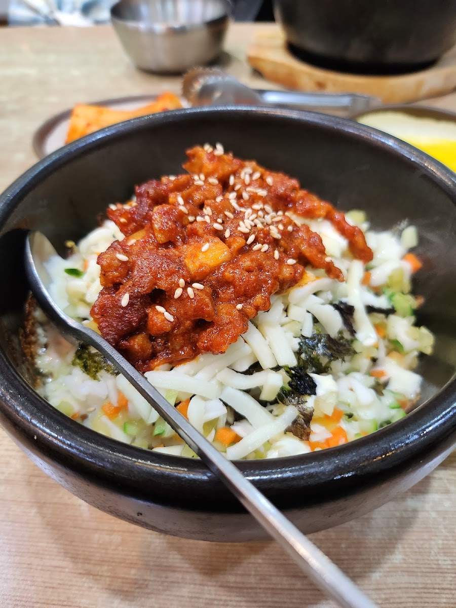 Woojung's Dolsot Bibimbap-8