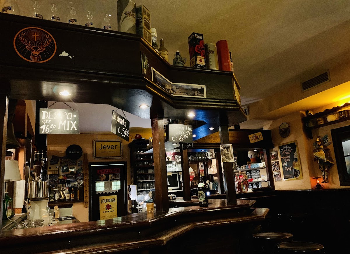World-Pub Pizzeria