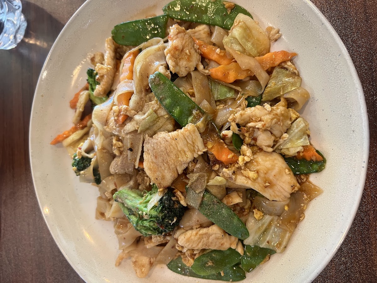 Wow's Thai Kitchen-2