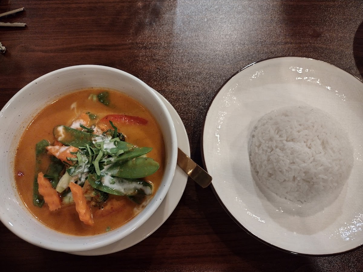Wow's Thai Kitchen-7
