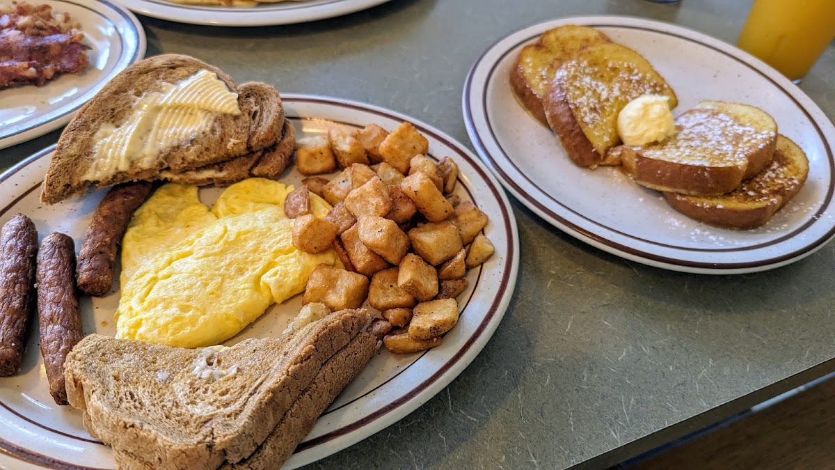 Wyatts Family Restaurant-5