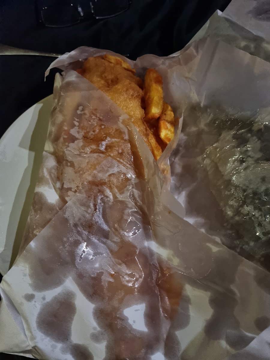 Wyrley Park Fish Bar-6