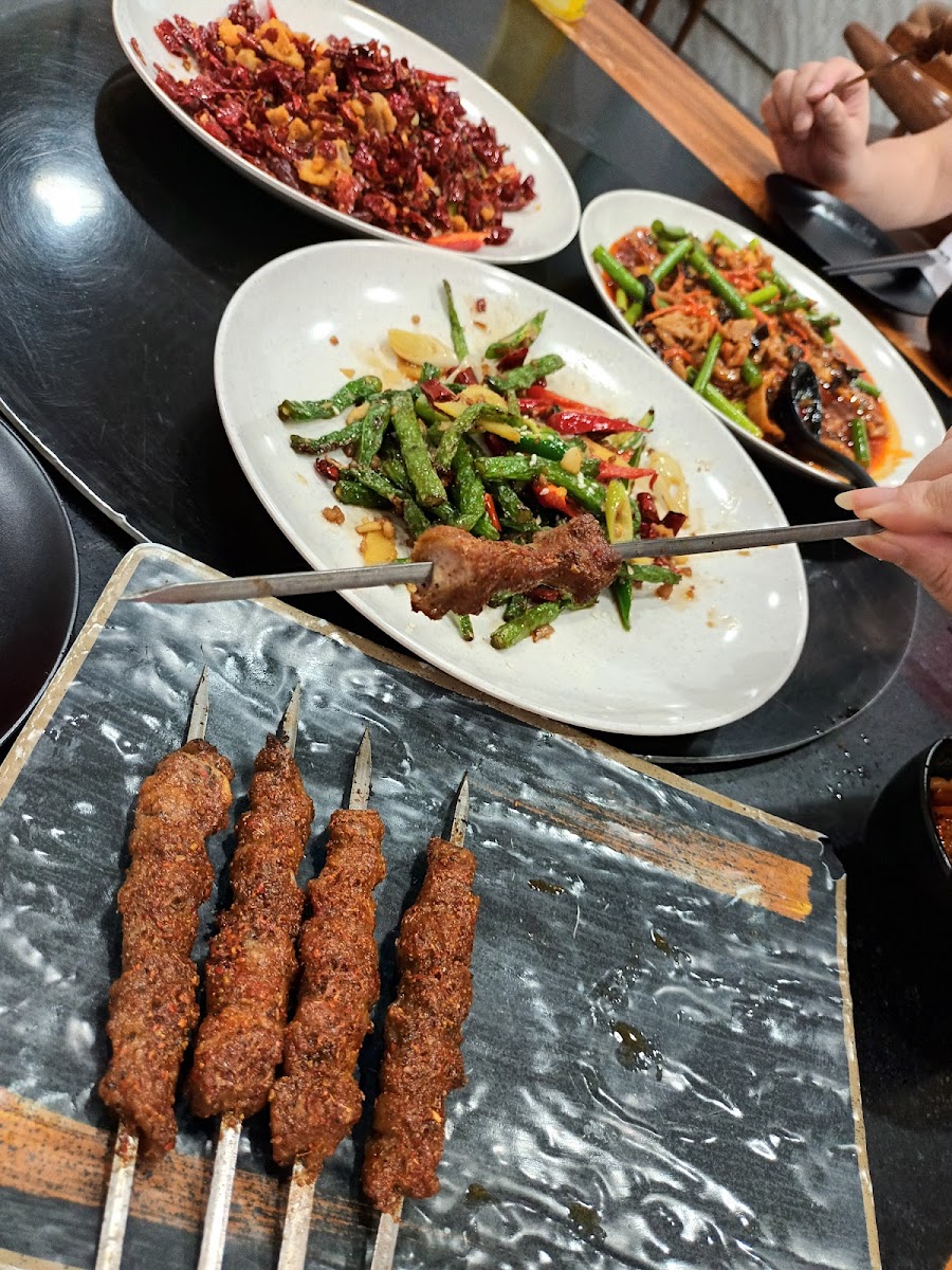 Xiao Yu Cun Seafood Restaurant-5