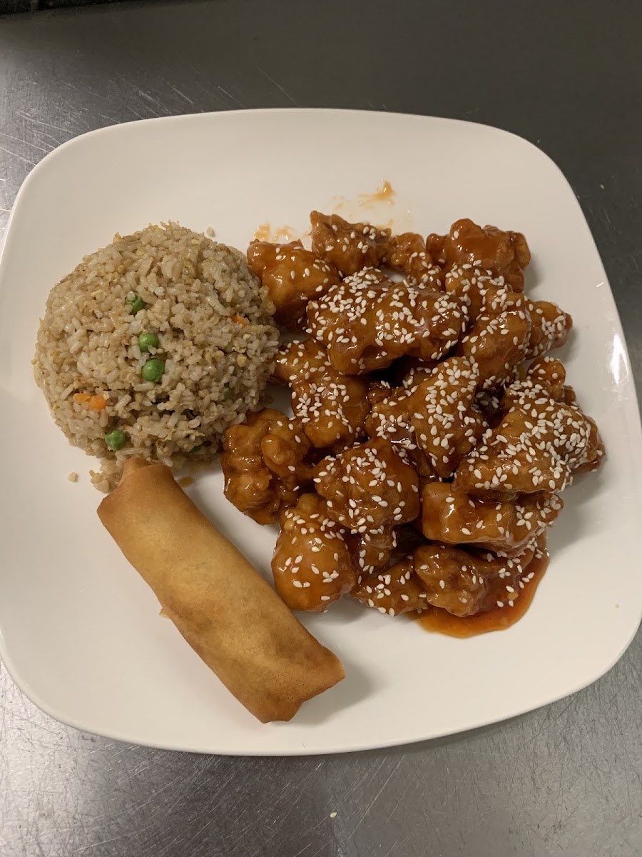 Xu's Golden Dragon Chinese Restaurant-2