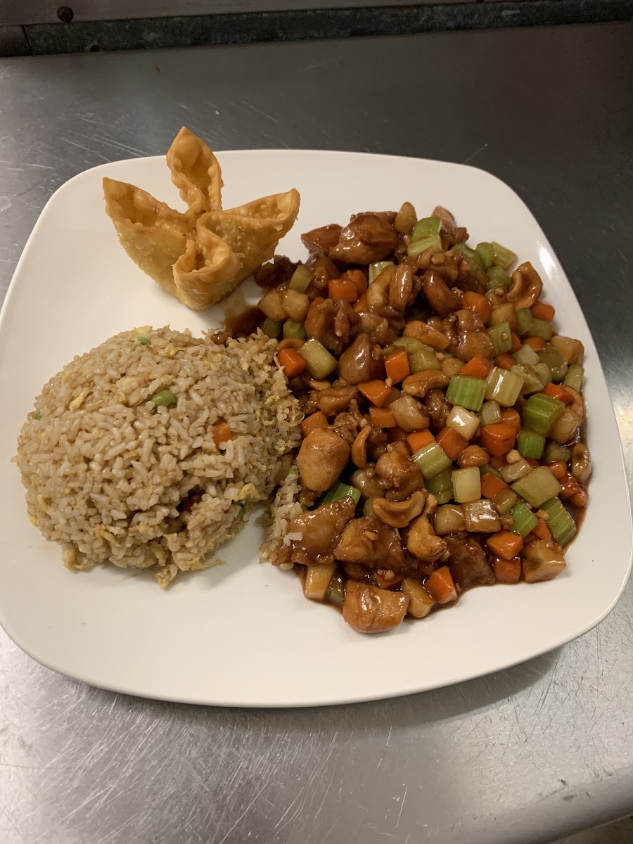 Xu's Golden Dragon Chinese Restaurant-6
