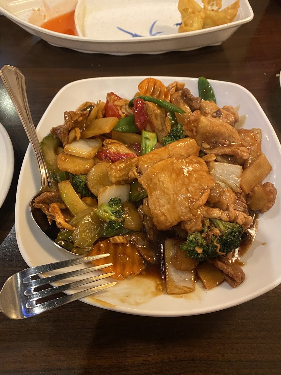 Xu's Golden Dragon Chinese Restaurant-7