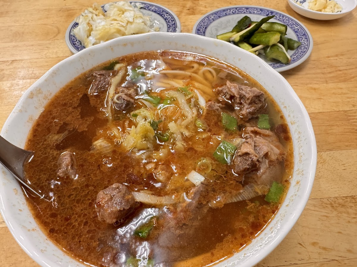 Ya Biao Beef Noodle Restaurant-3
