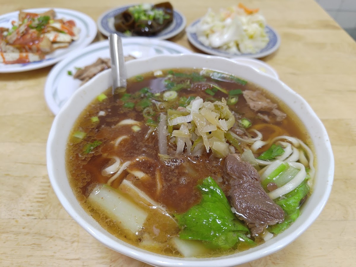 Ya Biao Beef Noodle Restaurant-8