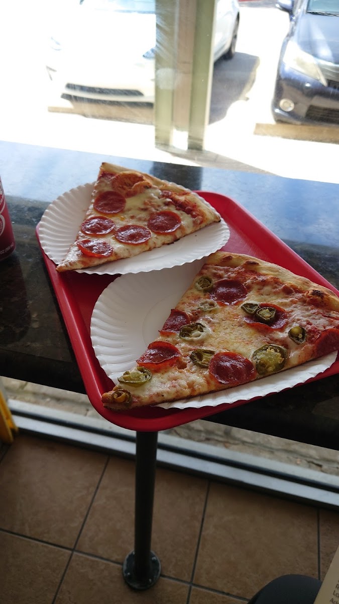 Yaghi's New York Pizzeria-6