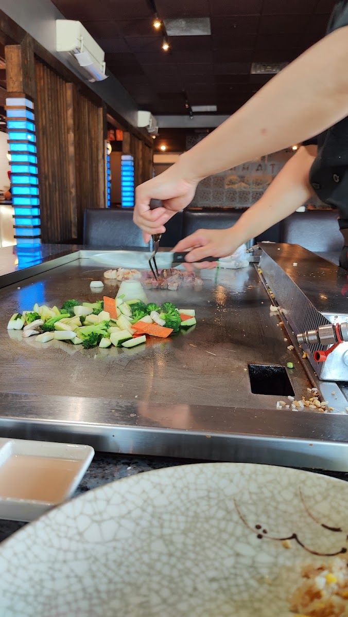Yamato Hibachi & Sushi Bar-5