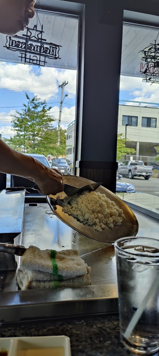 Yamato Hibachi & Sushi Bar-7
