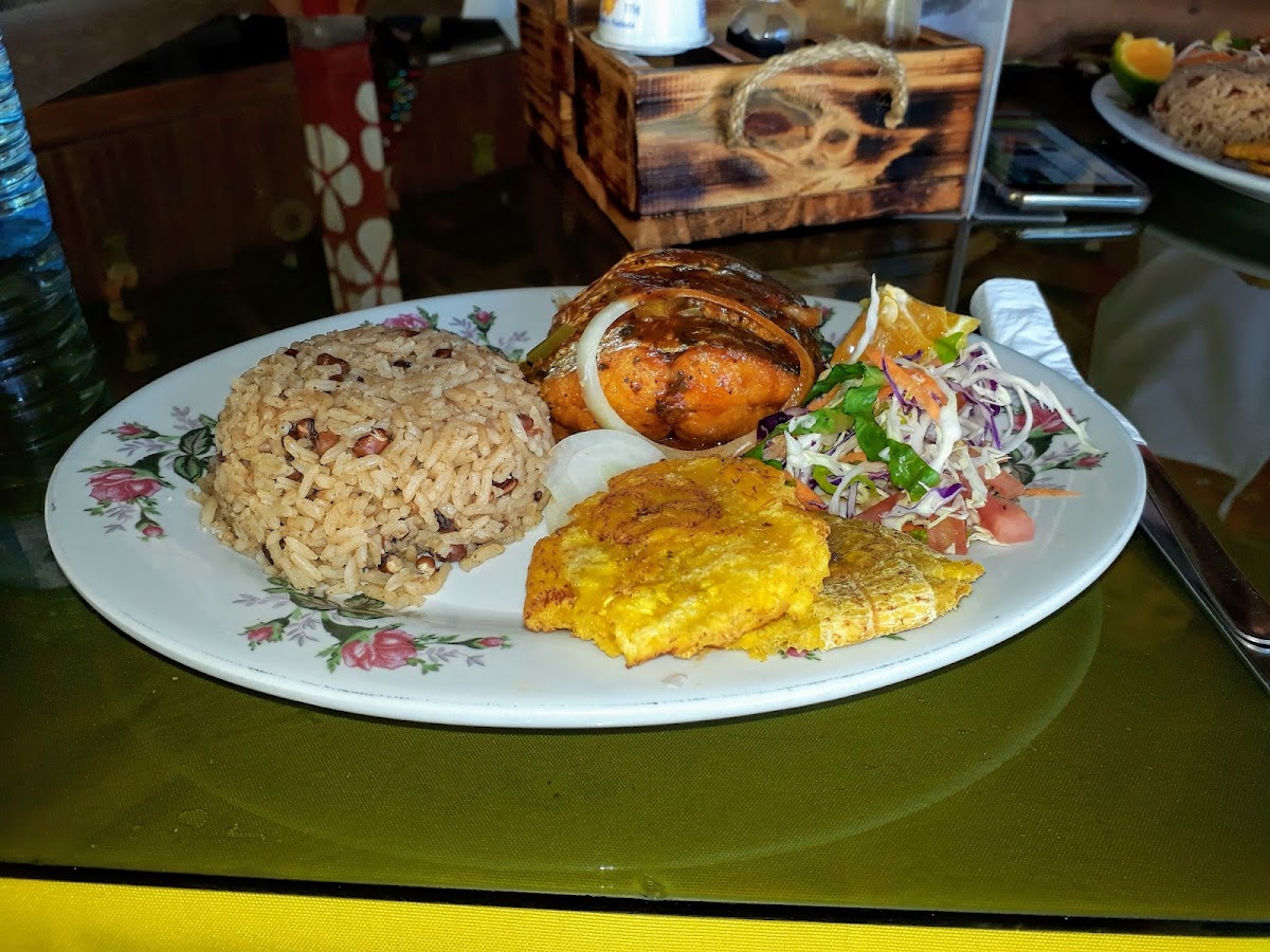 Yarisnori Bocas Del Toro-5