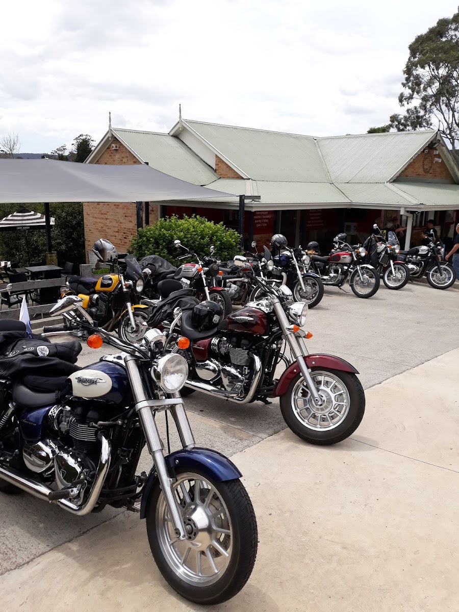 Yarramalong Cafe / Store / Fuel-4