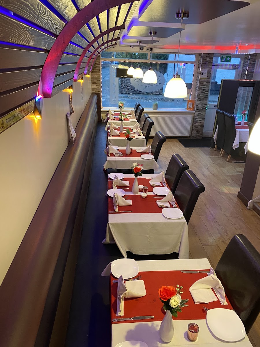 Yasmins Tandoori-Restaurants And Takeaway