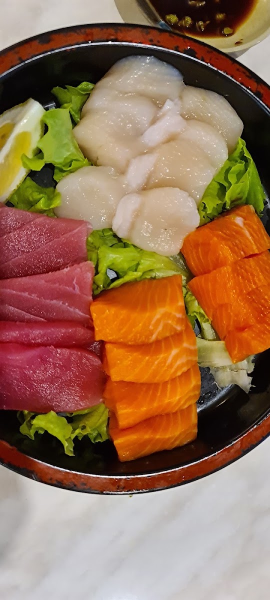 Yatai Sushi Cannonvale-5
