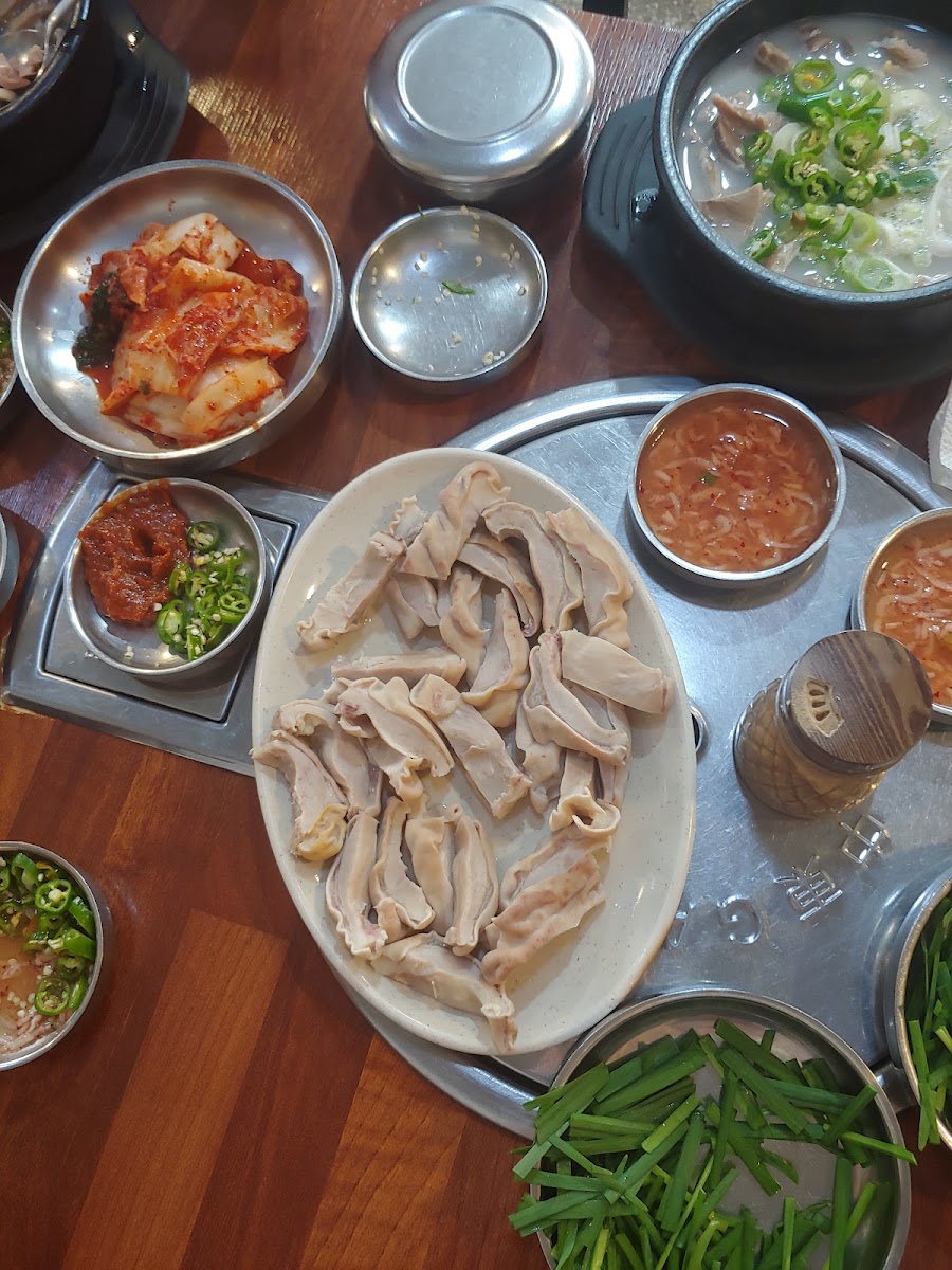 Yellow Sea Restaurant-8