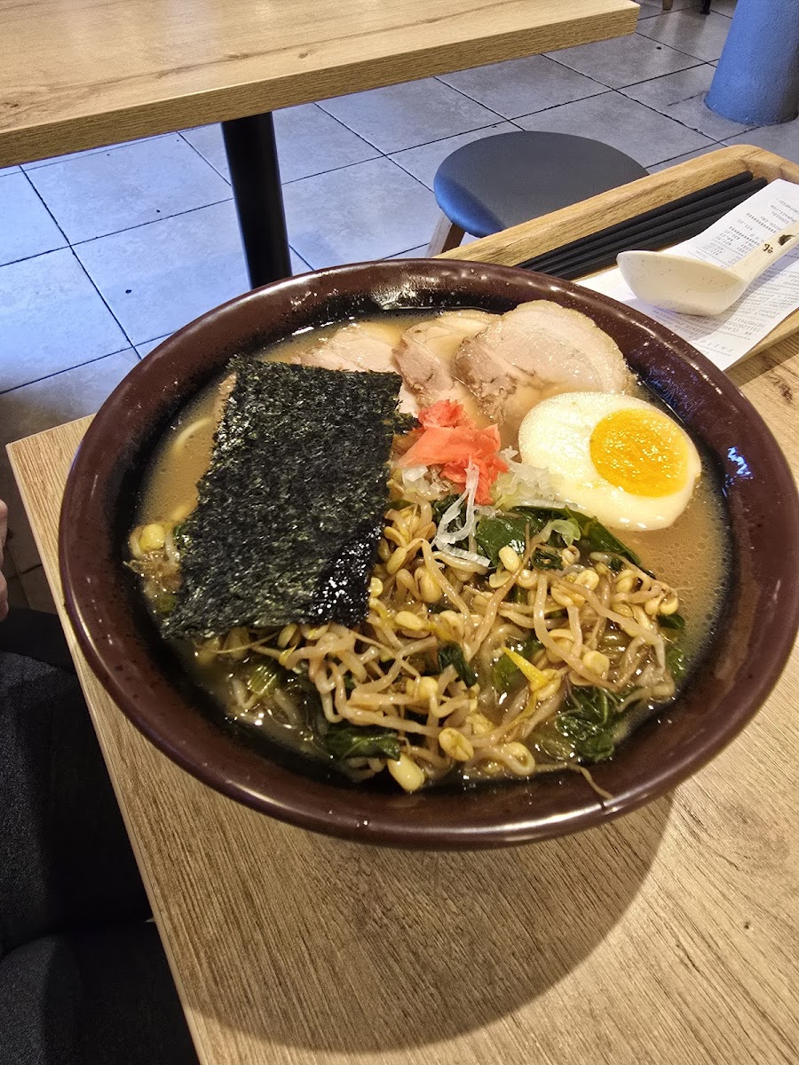 Yen Ramen Guangüiltagua-4