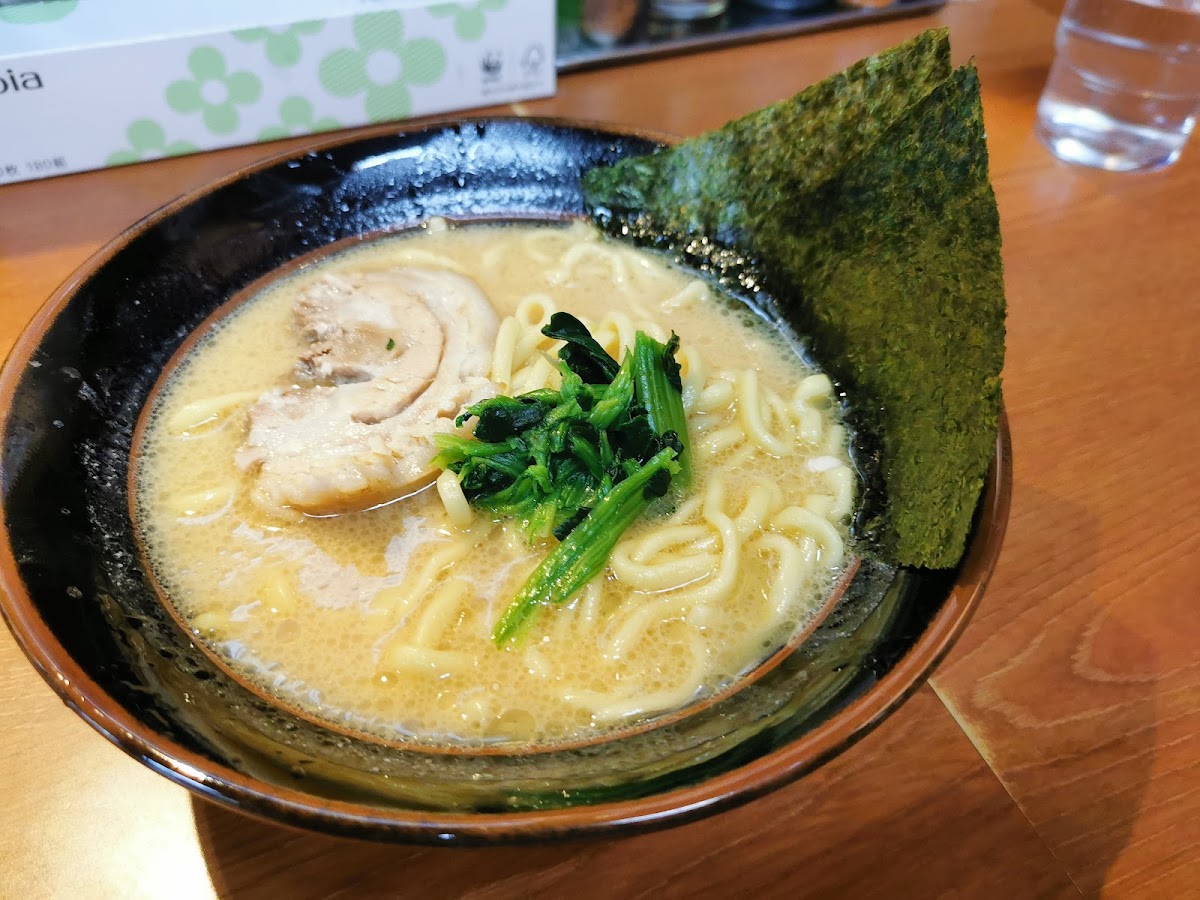 Yokohama-Iekei-Ramen Kempeiya-5