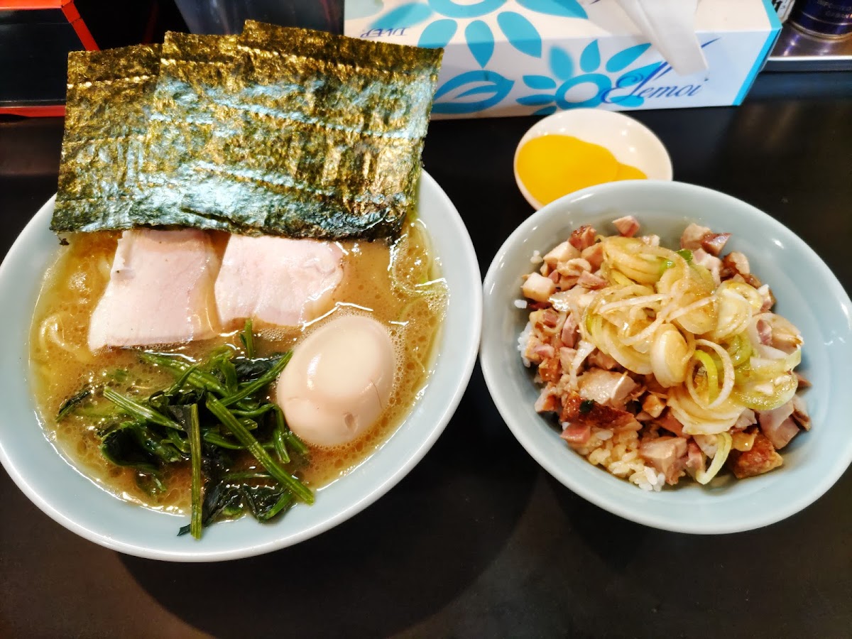 Yokohama Ramen Isshin-5