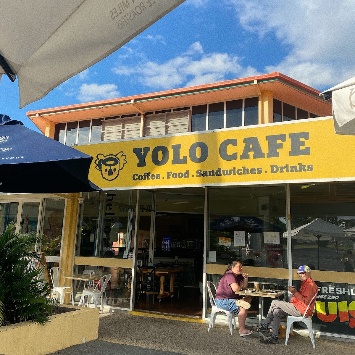 Yolo Cafe