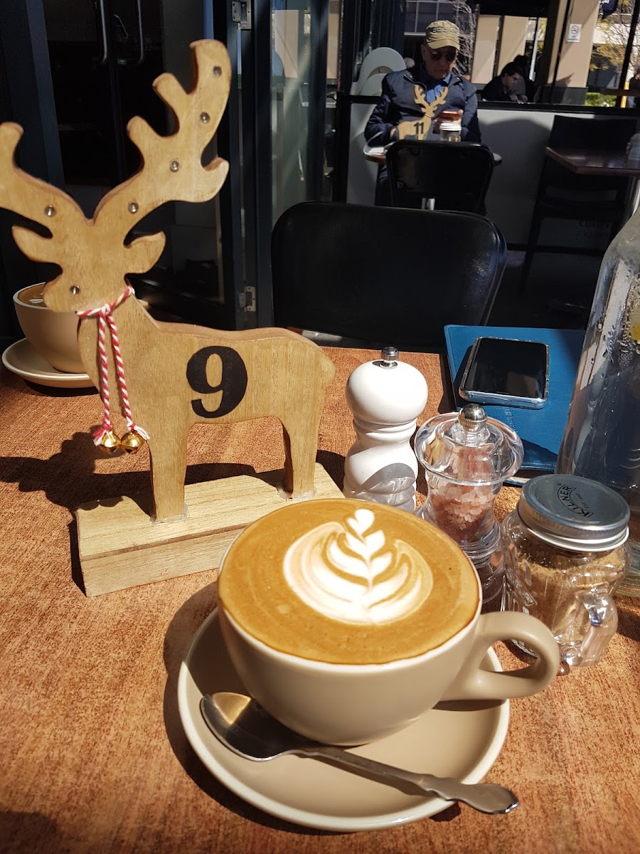 Yoonin Table-9