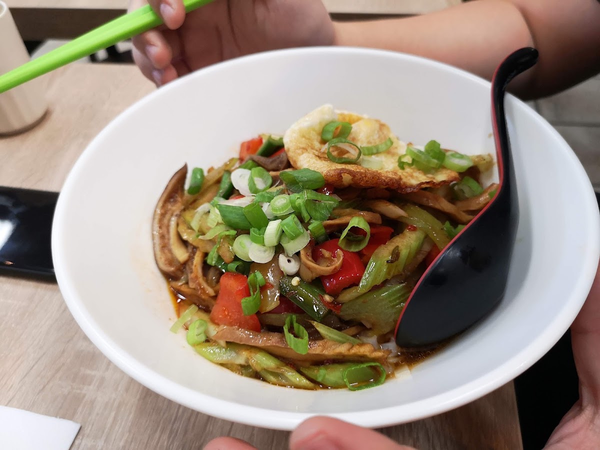 Yum Noodles-7