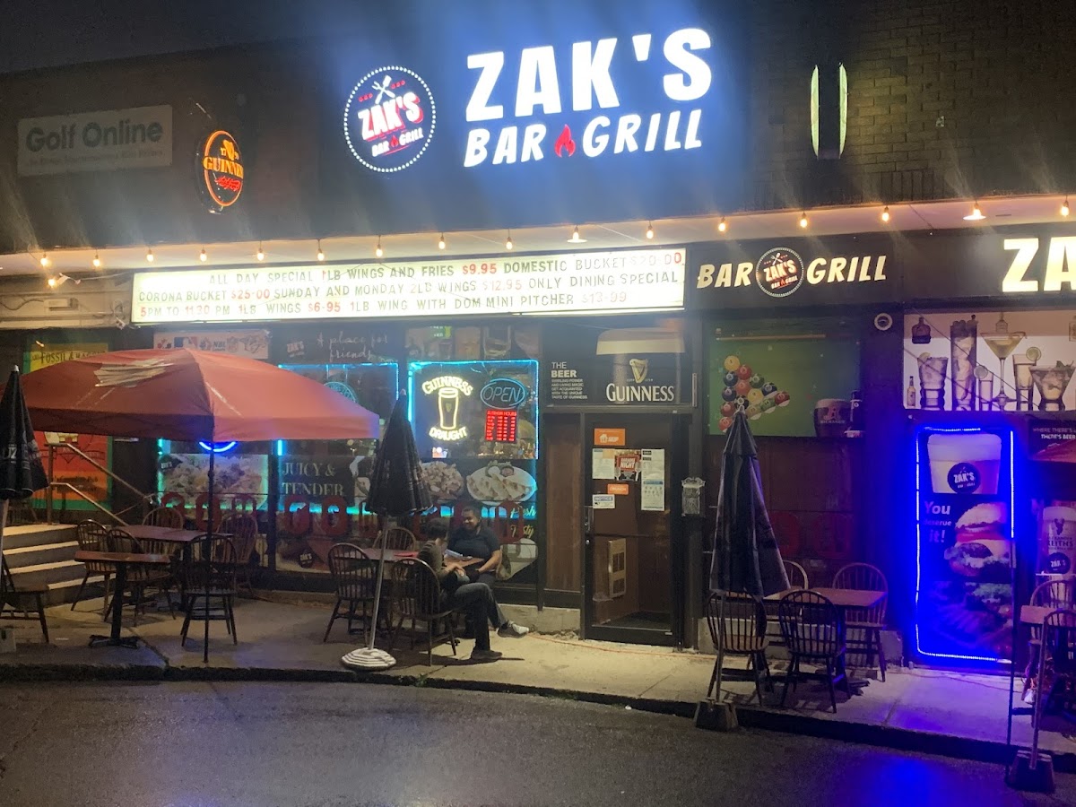 Zak's Bar And Grill