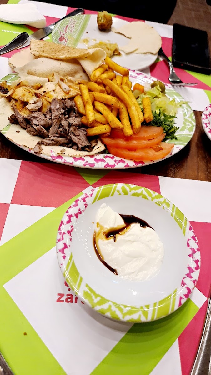 Zaroob Restaurant - Sheikh Zayed Road-10