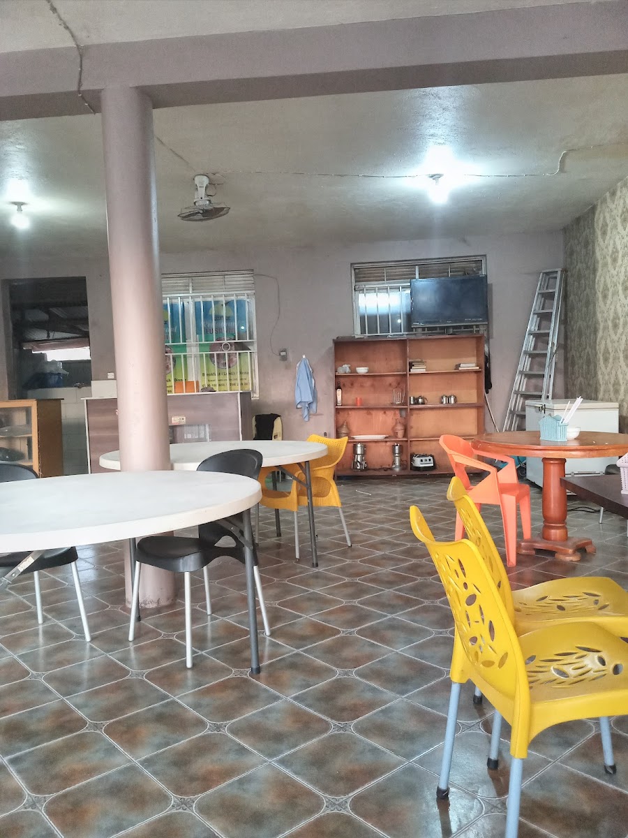 Zauja Restaurant Lusaniya