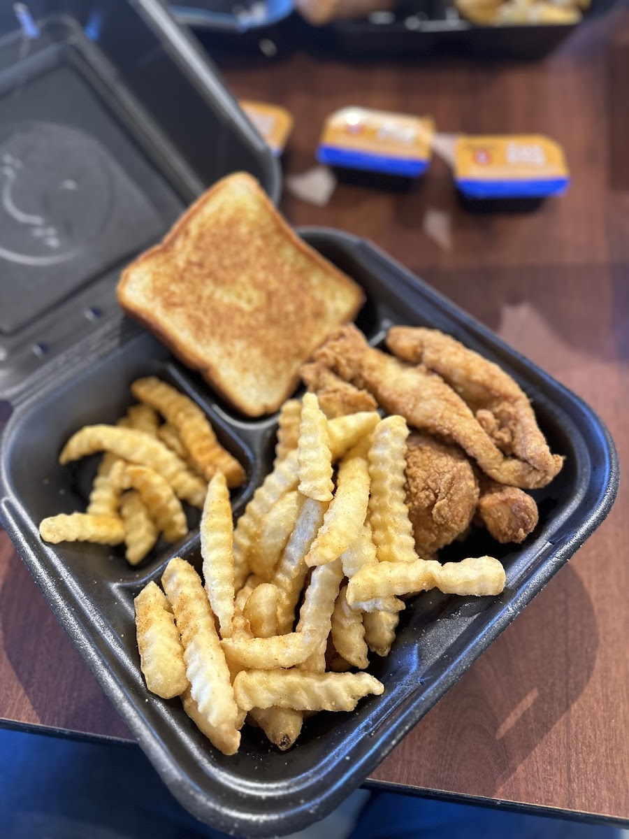 Zaxby's Chicken Fingers & Buffalo Wings North Charleston-8