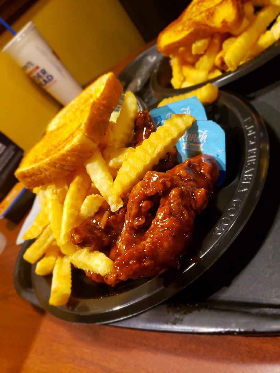 Zaxby's Chicken Fingers & Buffalo Wings North Charleston-4