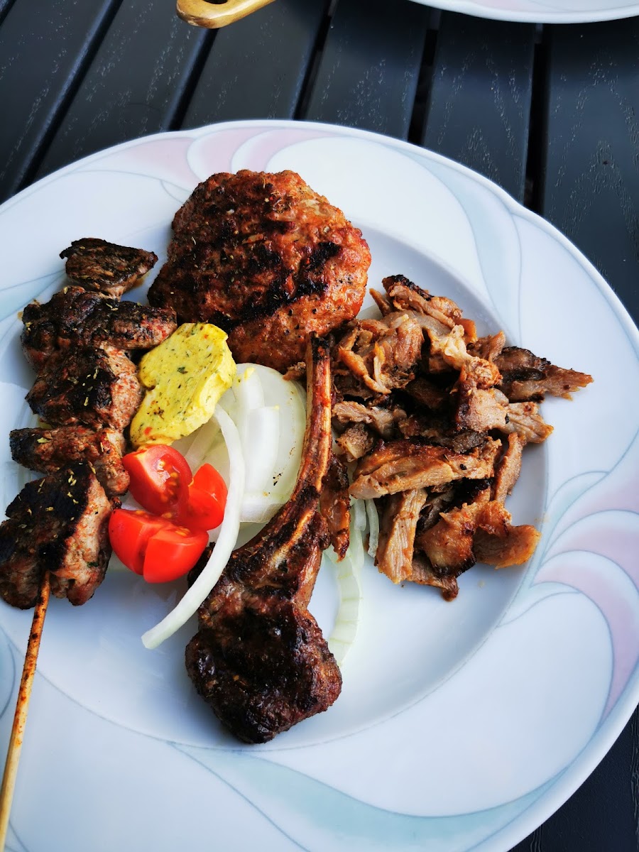 Zum Schutzenhaus - Griechisches Steakhouse-5
