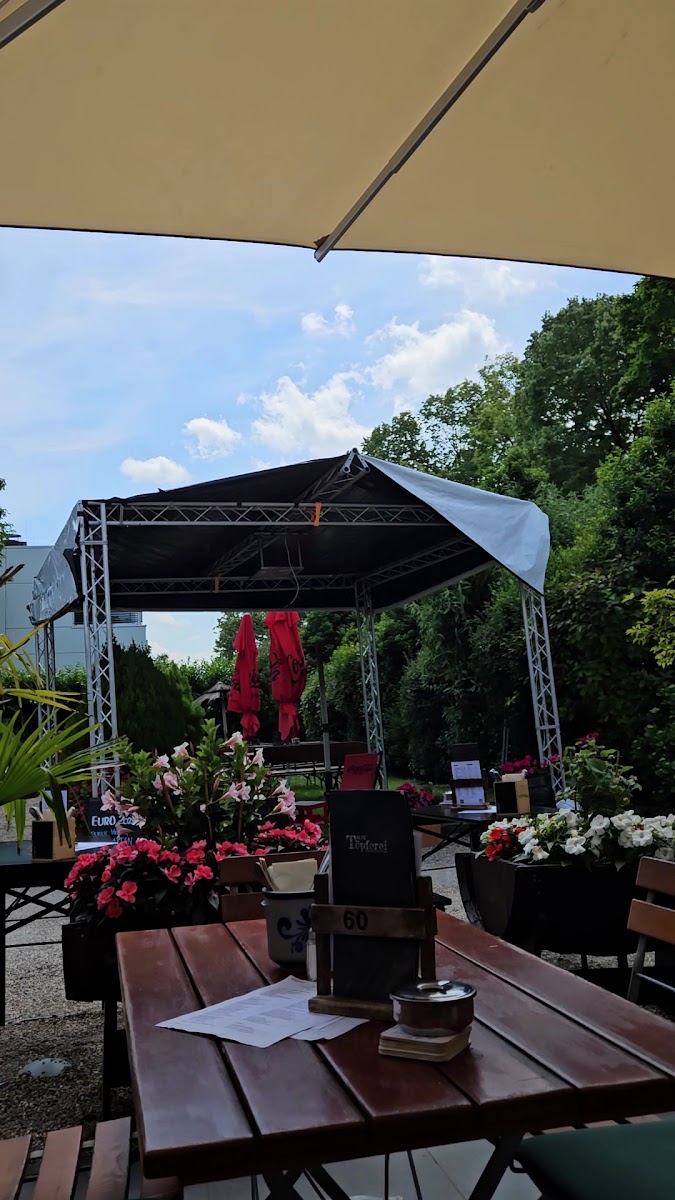Zur Alten Töpferei -Gulasch Restaurant & Veranstaltungs- Gmbh-2