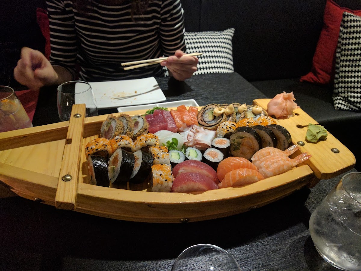 Zushi Sushi Bar-9